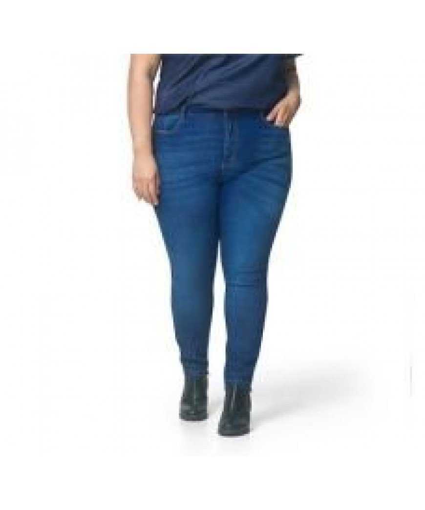 Calça Jeans Feminina Cigarrete Com Desnível Plus Size
